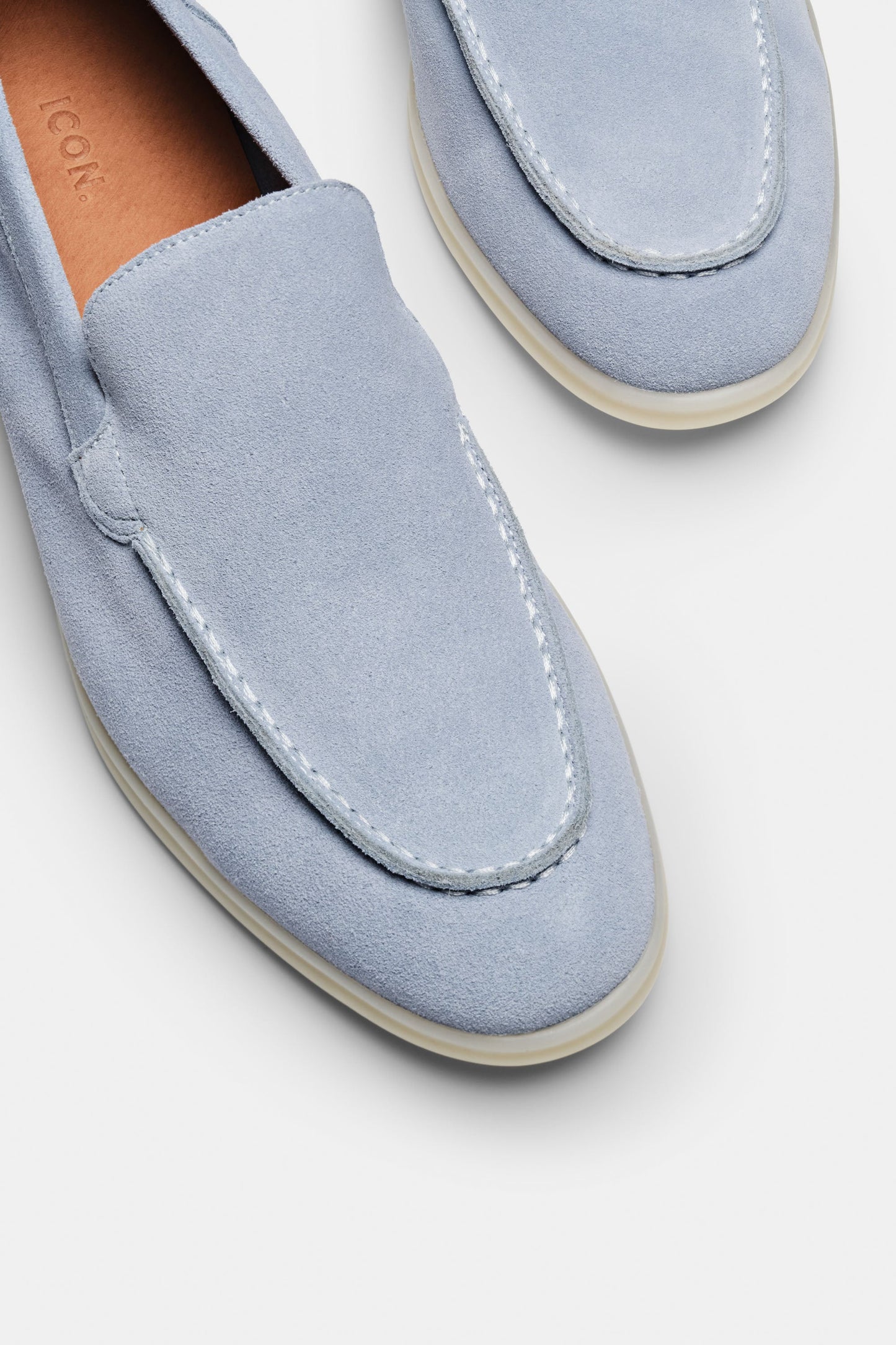 THE CLASSIC LOW LOAFER